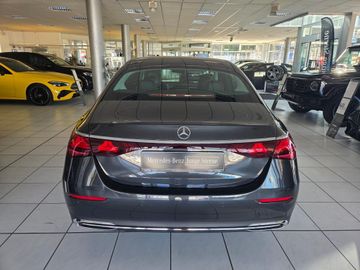 Mercedes E 220 - 4