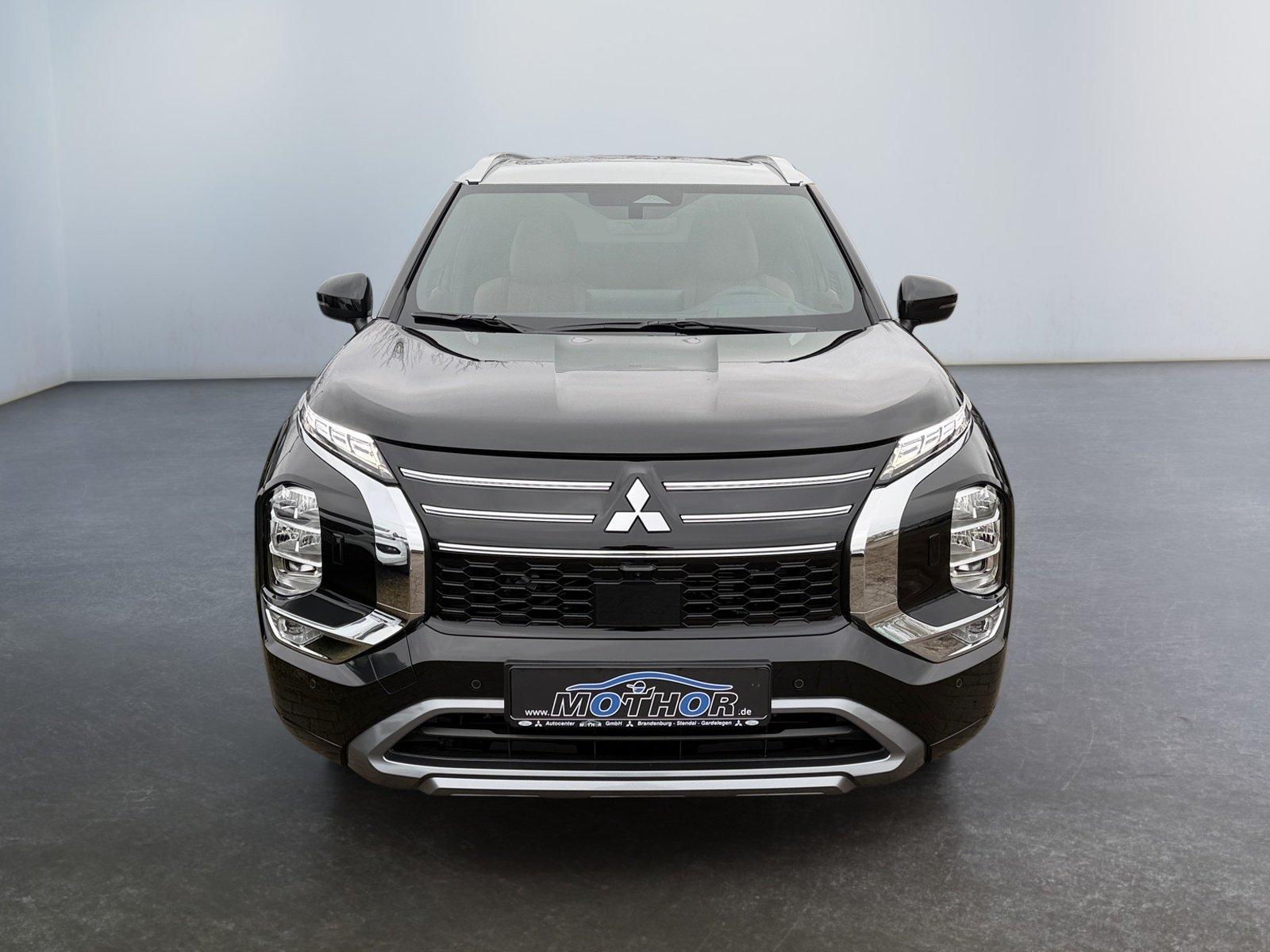 Mitsubishi Outlander Top Luxury 2.4 PHEV ACC+PDC+4xSHZ+NAV