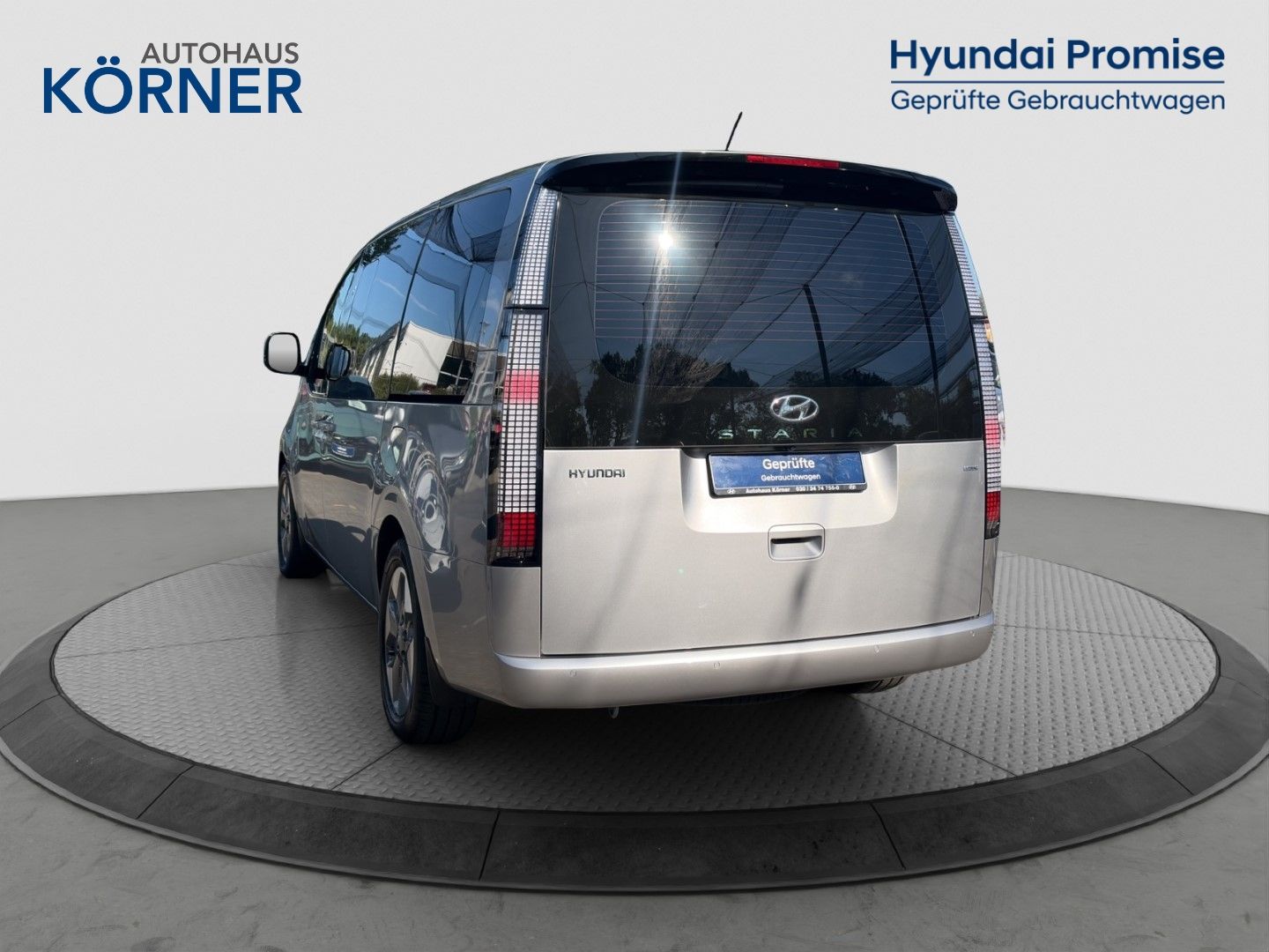 Hyundai STARIA PRIME 2.2 CRDi 4WD DCT *PANO*LEDER*LED*CA imagem 3