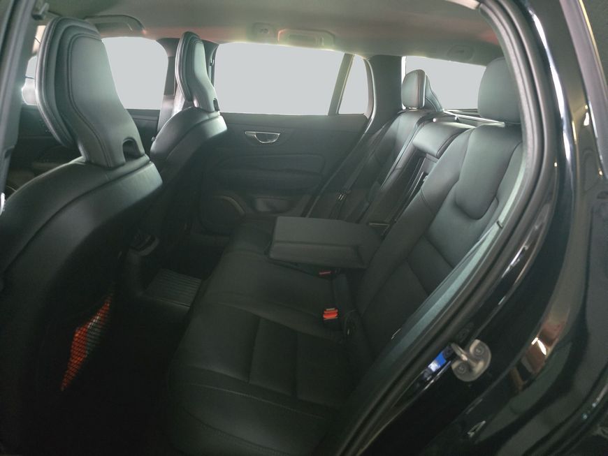 Volvo V60 T6 AWD Recharge Plus Bright foto 11