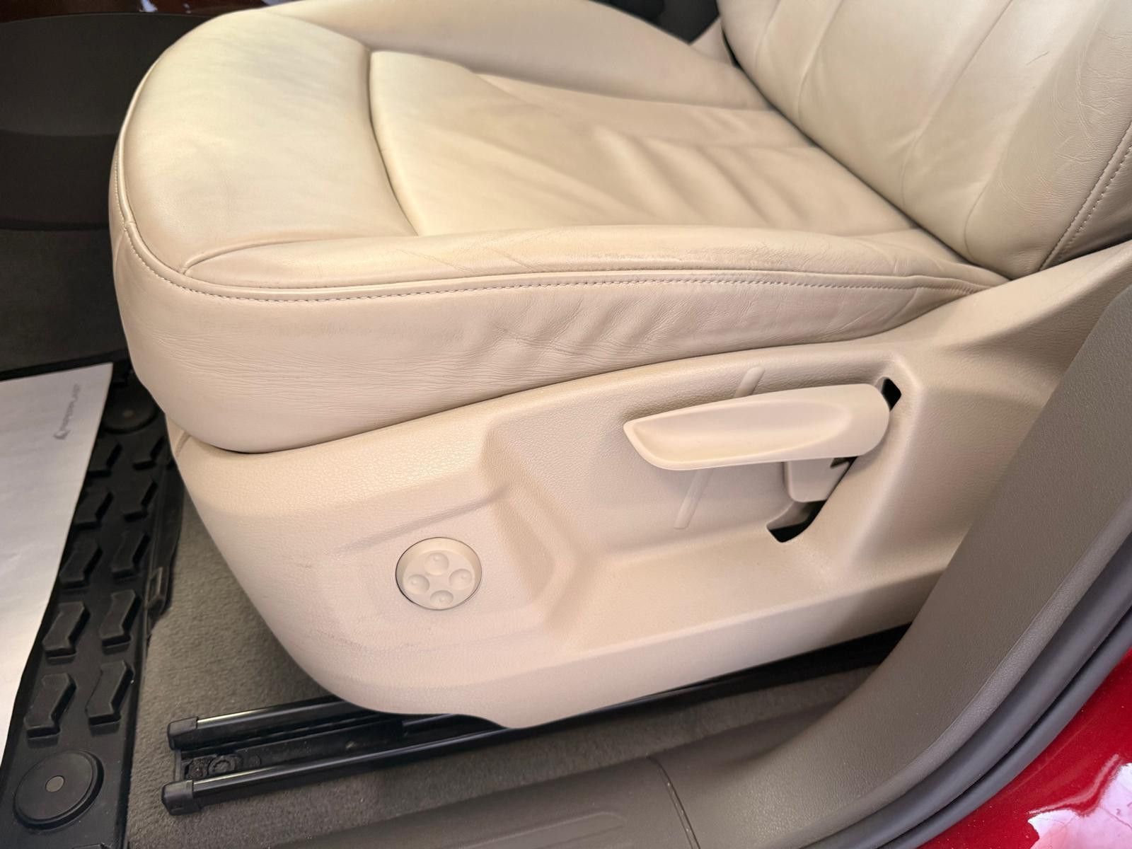 Fahrzeugabbildung Audi Q5 2.0 TFSI 132 kW quattro/AHK/8.FACH BEREIFT