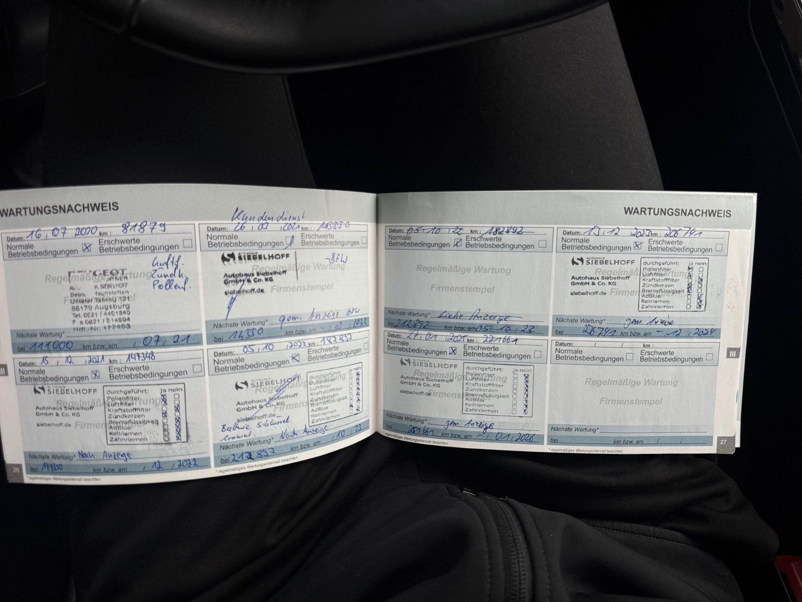 Fahrzeugabbildung Peugeot 3008 Allure 165PS Panorama Navigation Checkheft