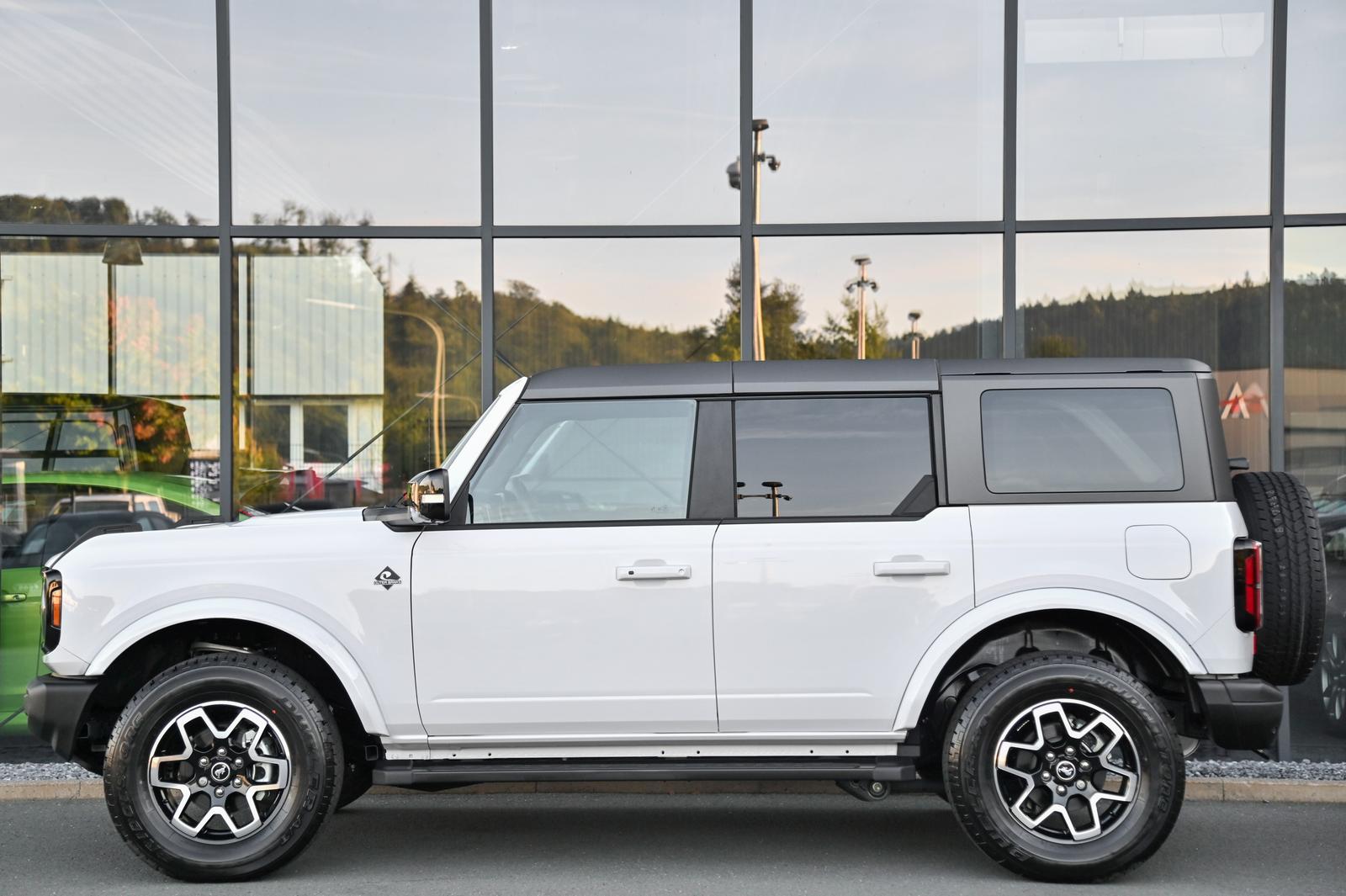 Ford Bronco 2.7 EcoBoost 4x4 Outer Banks* Vollleder*