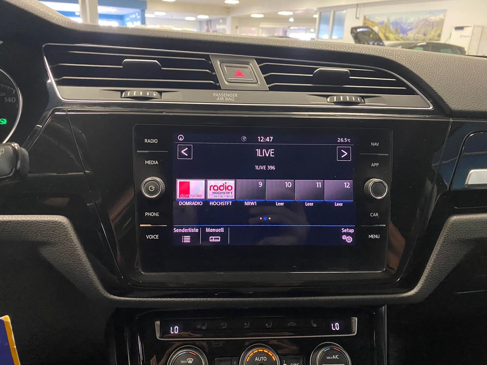 Fahrzeugabbildung Volkswagen Touran 1.4 16V TSI Highline BMT+TOTWINKEL+ACC+++
