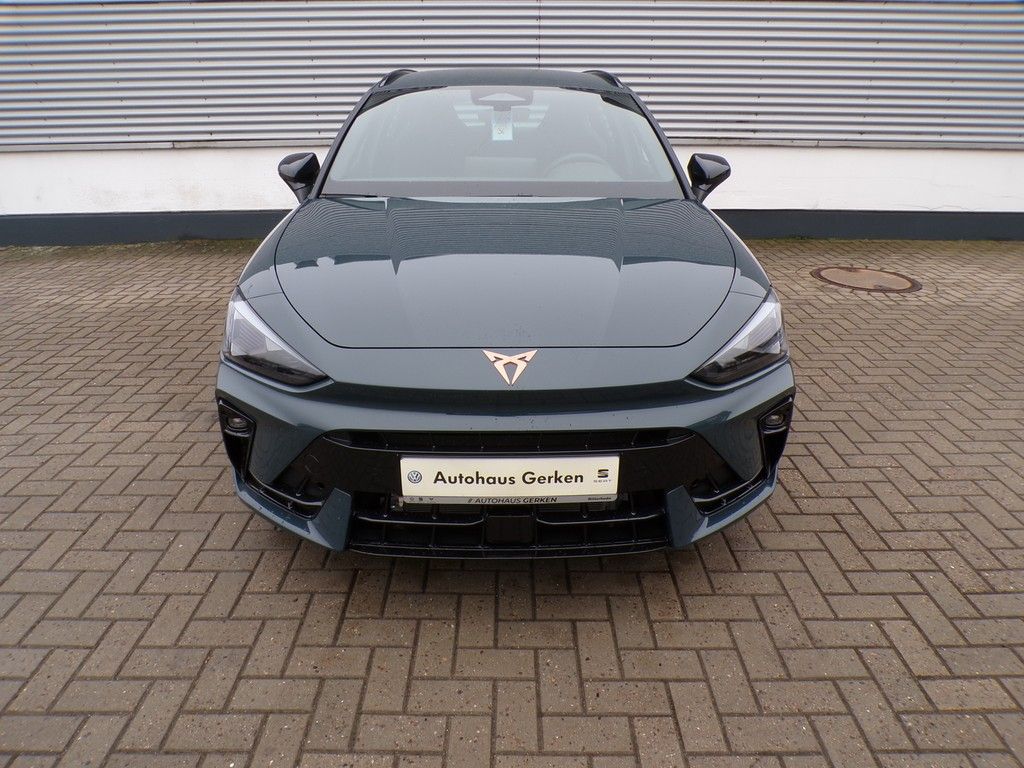 Fahrzeugabbildung CUPRA Leon Sportstourer VZ 1.5 e-Hybrid DSG