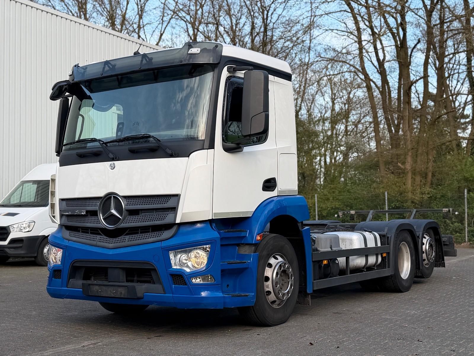 Mercedes-Benz Antos 2533 L Fahrgestell Lenkachse ADR