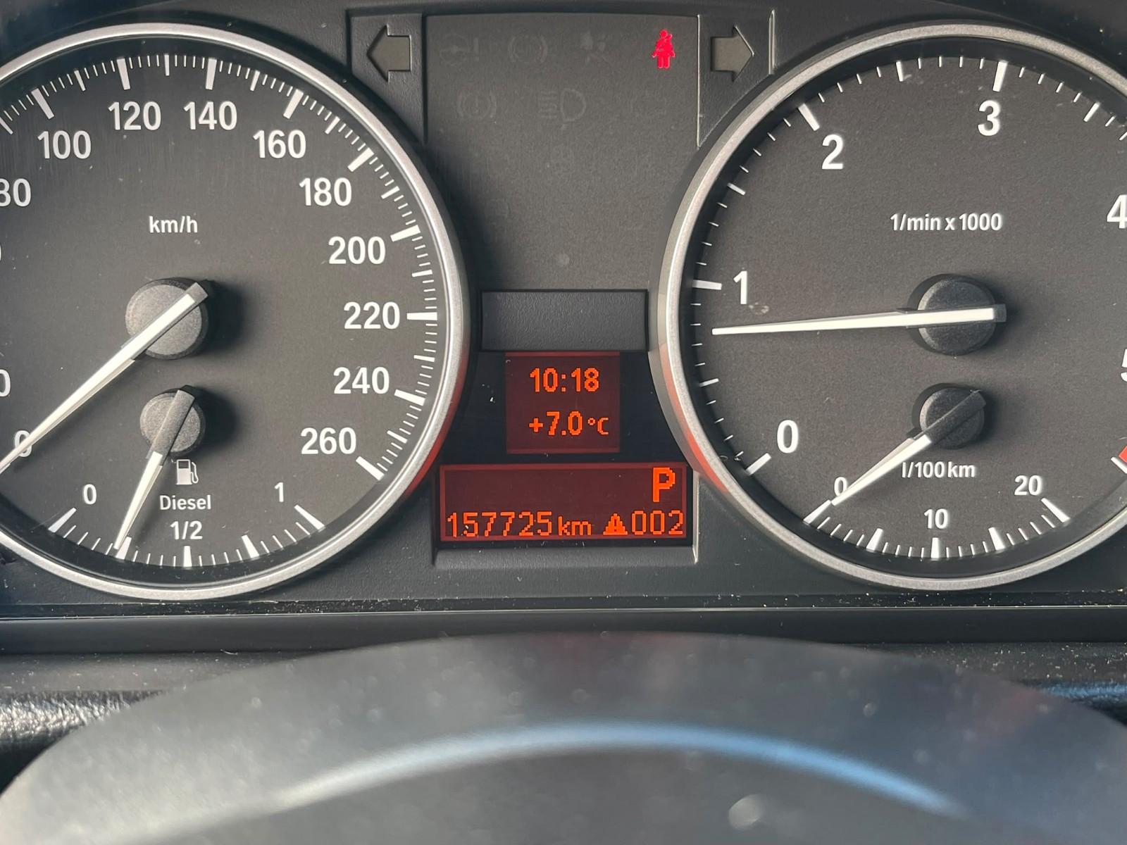 BMW X1 xDrive18d 143 ch xLine • 4x4 • Boîte auto • Toit pano • GPS • Radars AV/AR
