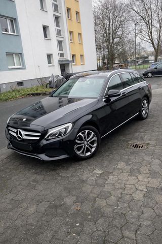 MERCEDES-BENZ C 220 d 4MATIC T Autom. -