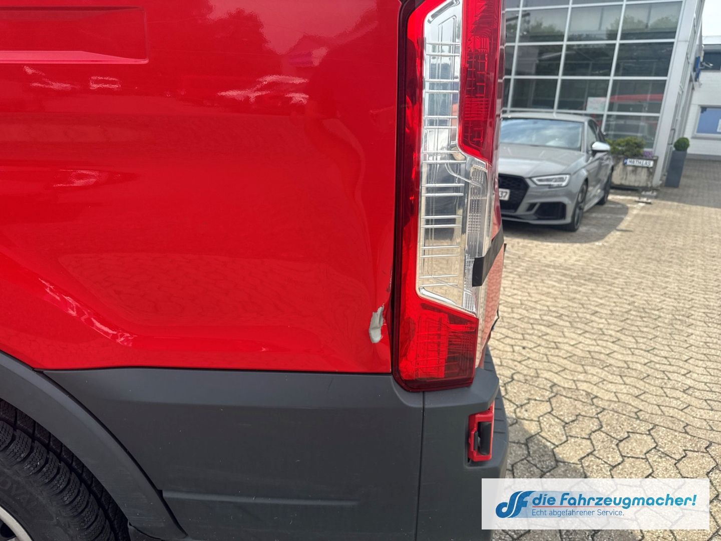 Fahrzeugabbildung Ford Transit Kombi 350 L3 Klima, Standheizung Trend *