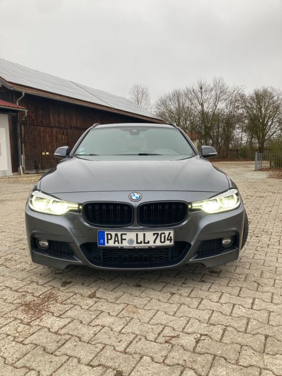 Image of BMW 320