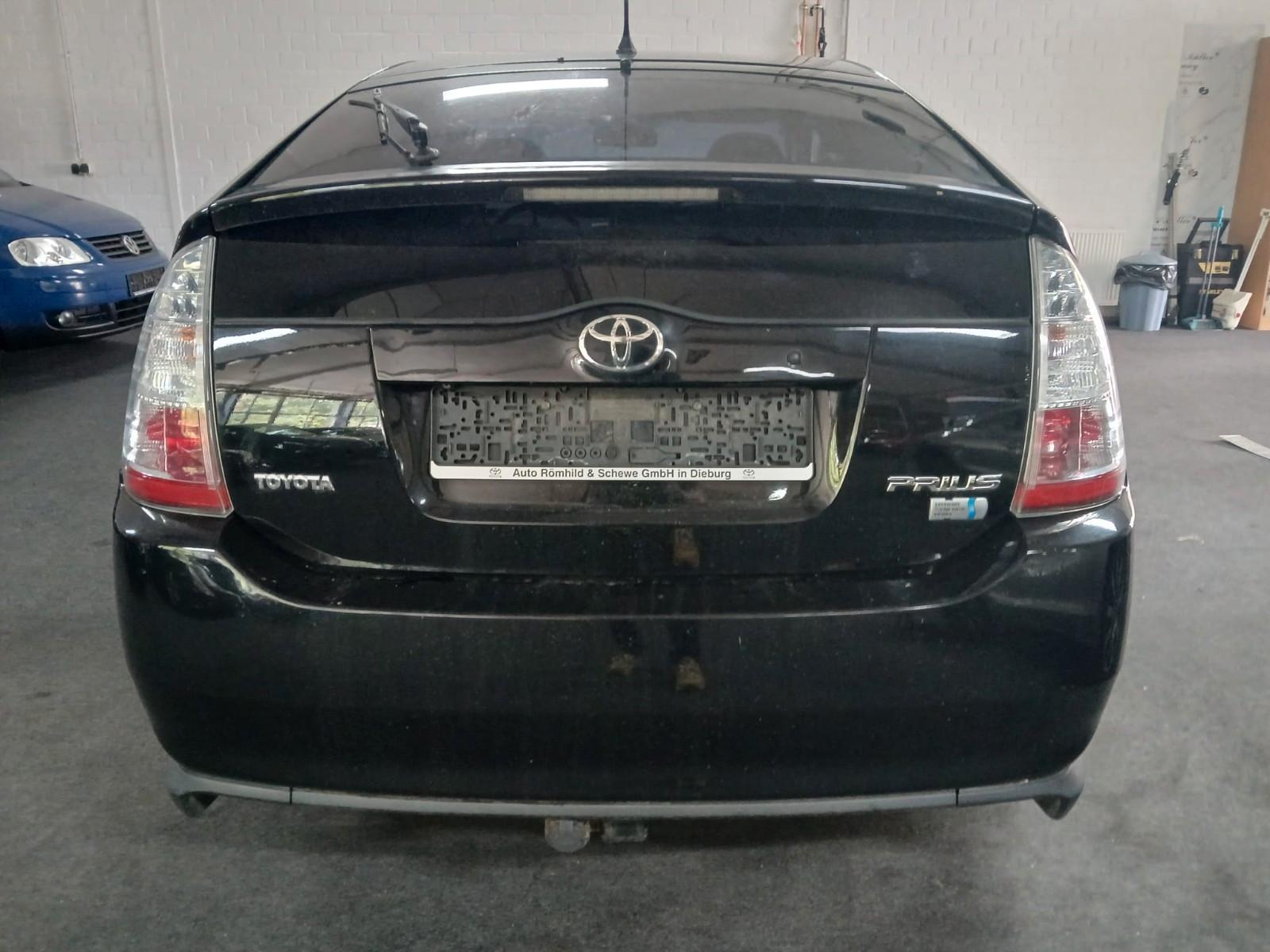 Toyota Prius Sol Hybrid Batterie Neu Kamera AHK SR WR