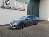 BMW i4 M50 xDr Gran Coupe LED+KLIMAAUTO+NAVI+SHZ+PDC - mit Elektro-Antrieb: Coupe, Grau, Head-Up Display