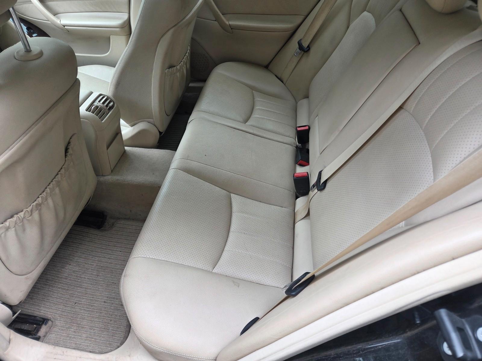 Mercedes-Benz C200 2006 — photo 13