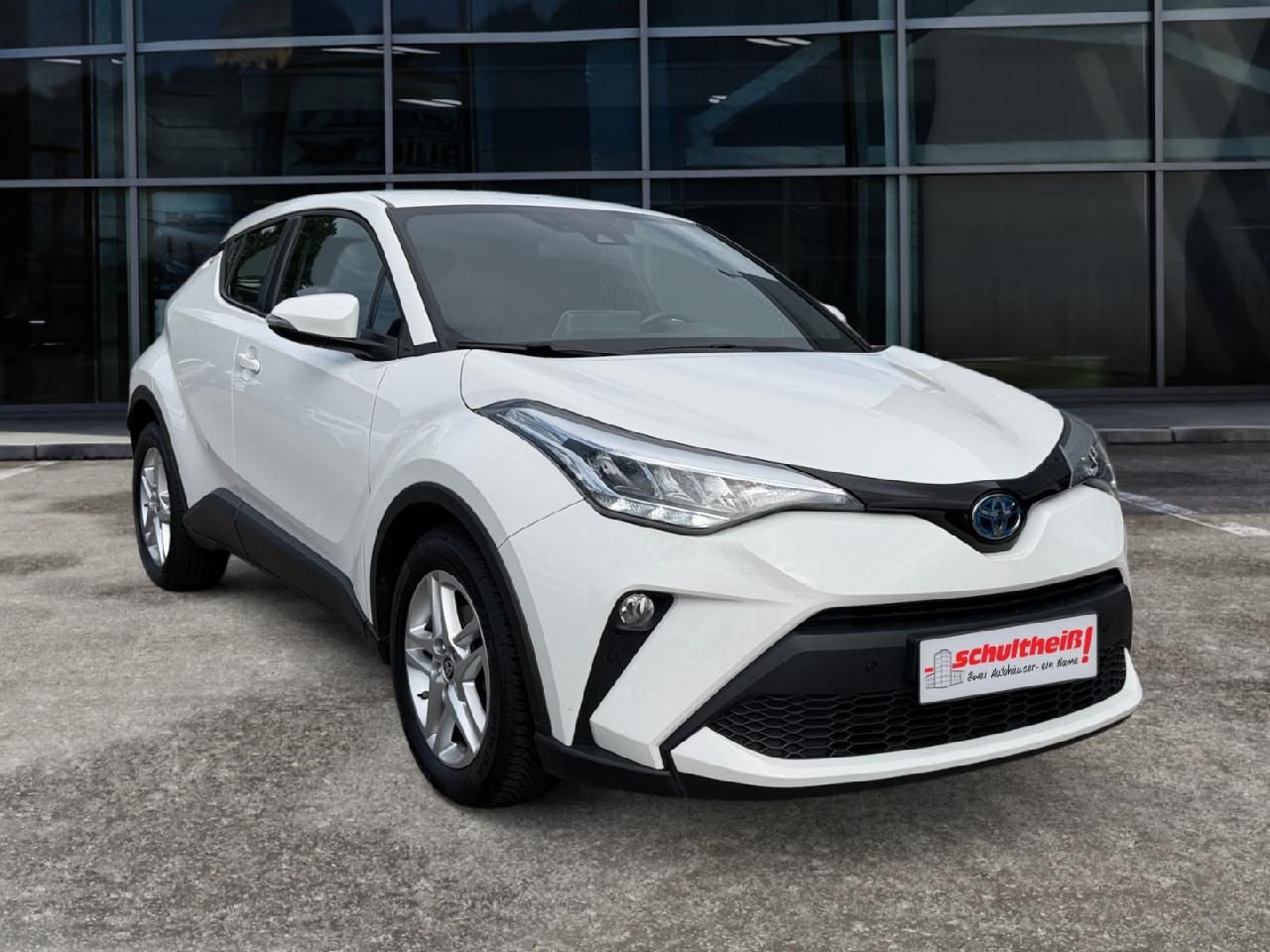 Fahrzeugabbildung Toyota C-HR Hybrid Business Edition