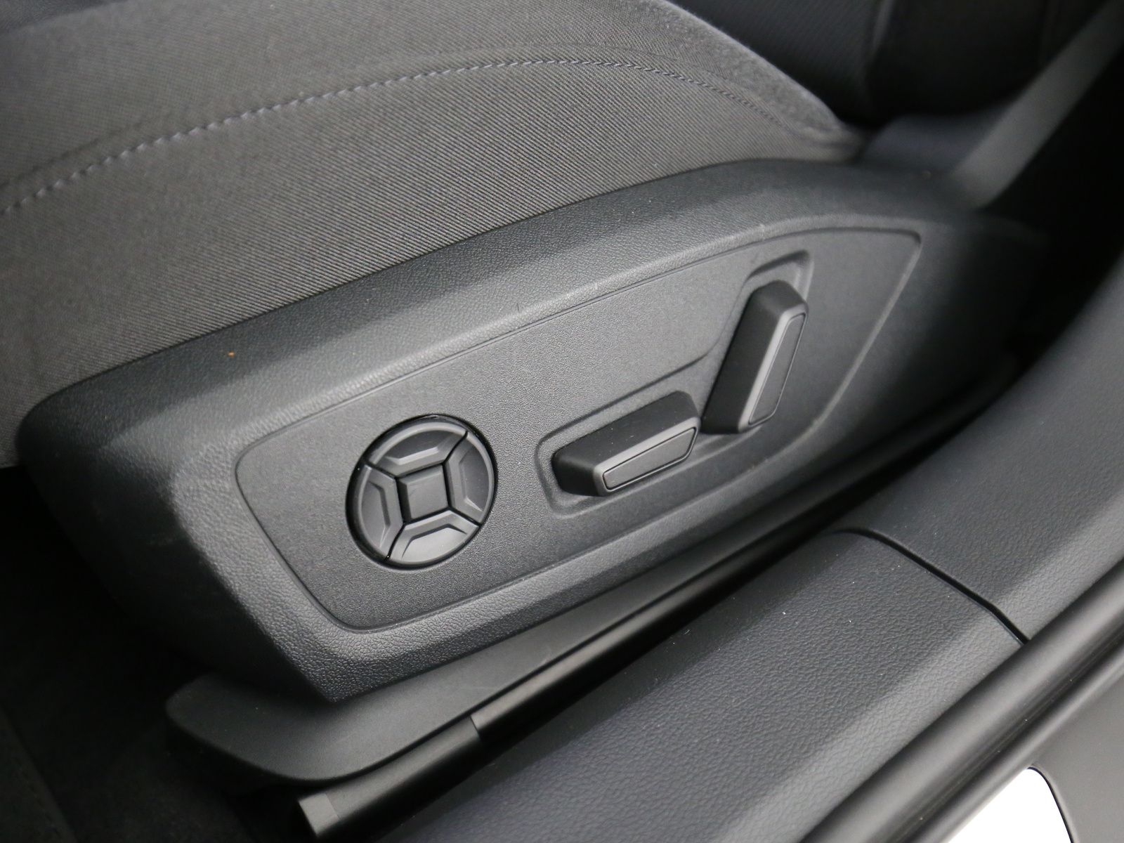 Audi A6 - Bild 24