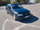 Opel Astra GSI - Opel Astra: Gsi