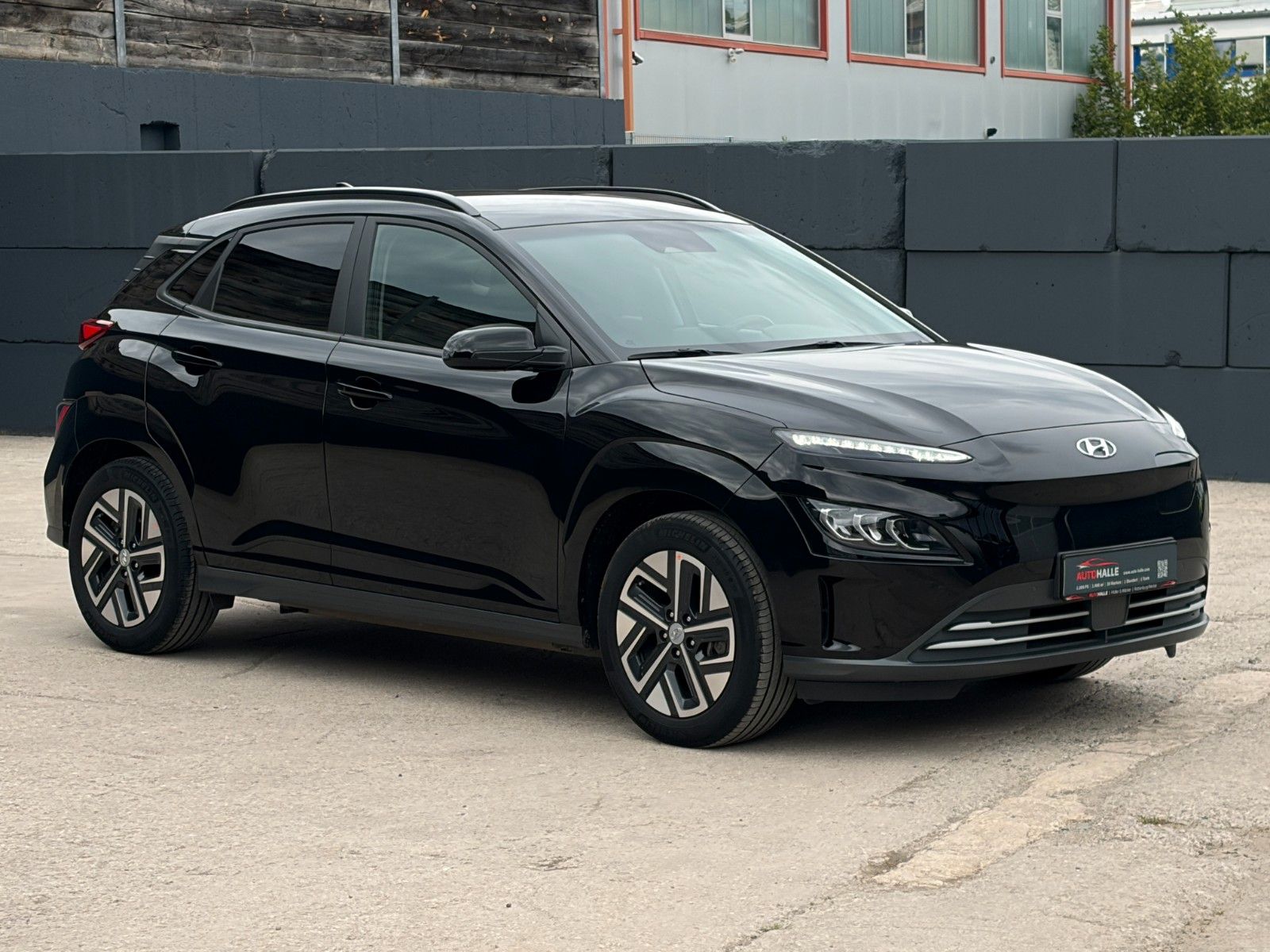 Fahrzeugabbildung Hyundai KONA E Advantage 11kw OBC LED ACC CAM SHZ NAVI