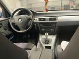 BMW 318i Touring-1.HAND-XENON-SITZHEIZUNG-TEMPOMAT - gebrauchte BMW 318 aus dem Jahr 2008