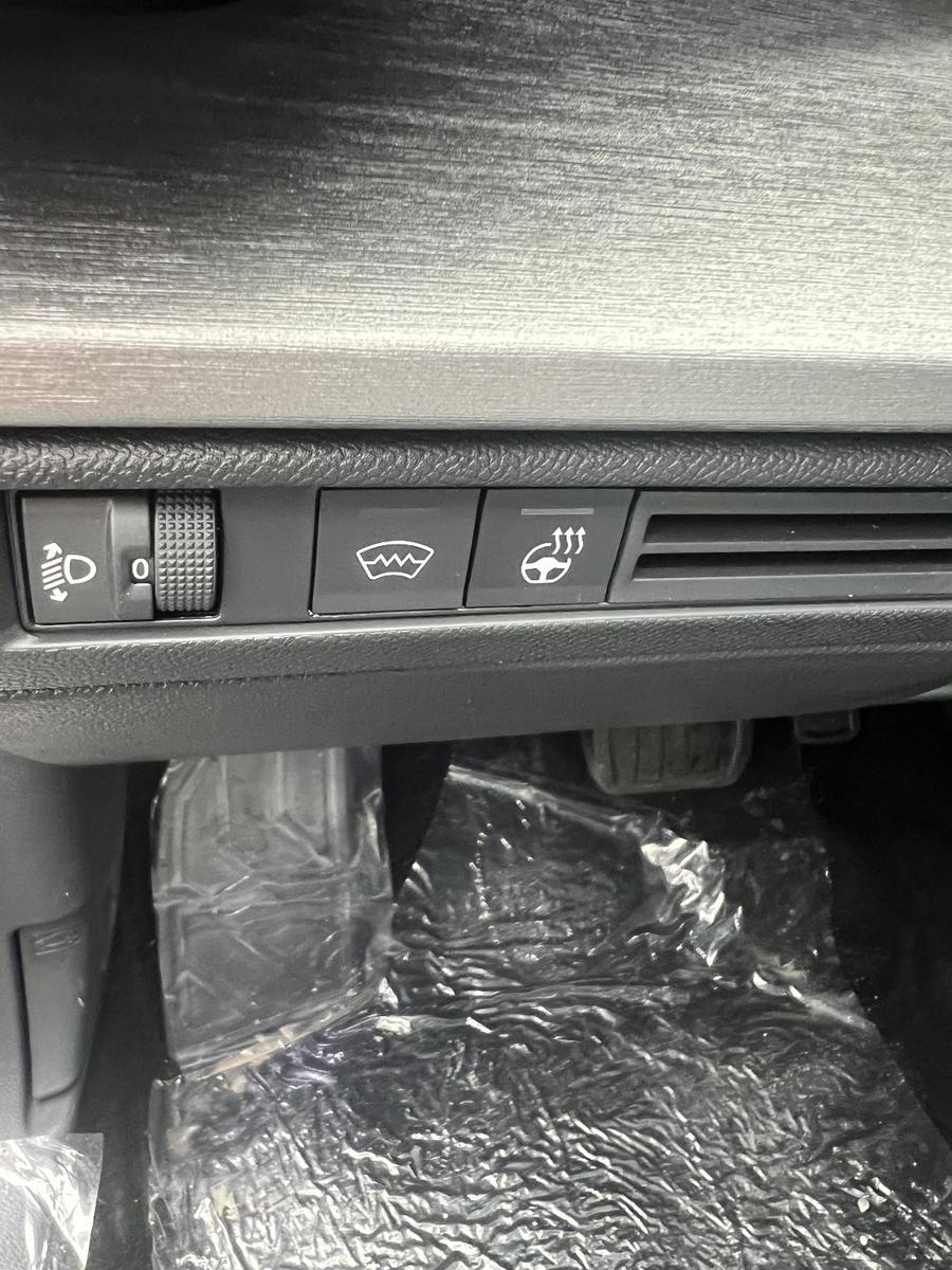 Citroën C5 X 1.2 Hybrid 145 Automatik PLUS*NEU*-34%