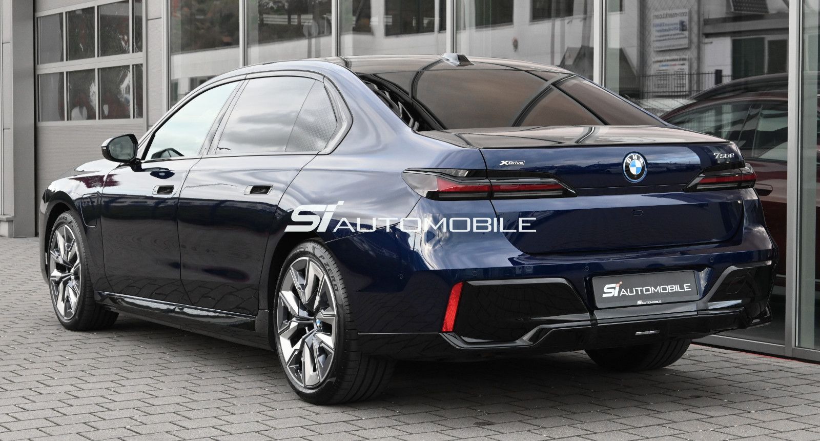 Fahrzeugabbildung BMW 750e xDr. M-Sport Pro °UVP 188.779€°B&W Diamond°