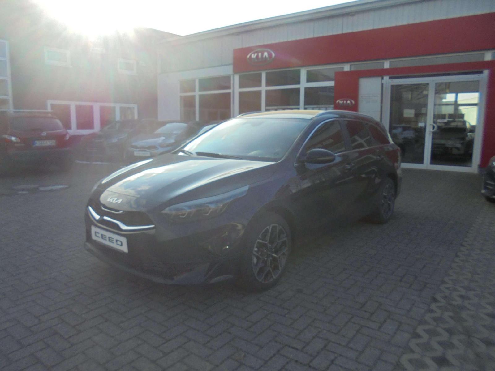Kia Ceed SW / cee d SW SW 1.5 T-GDI Nightline Editio