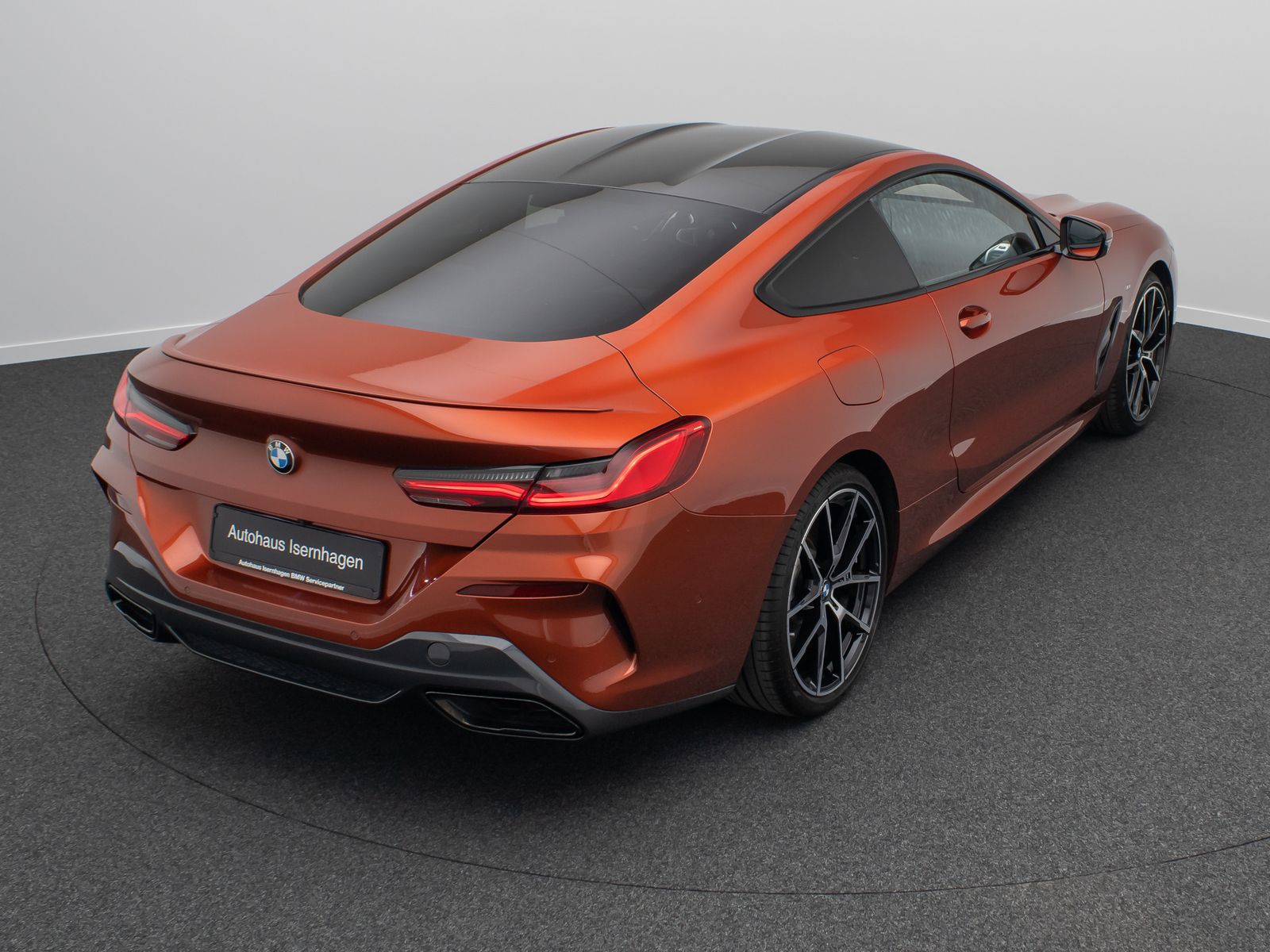 Fahrzeugabbildung BMW M850i xD Laser Kamera HUD DAB H/K SoftCL 20Zoll