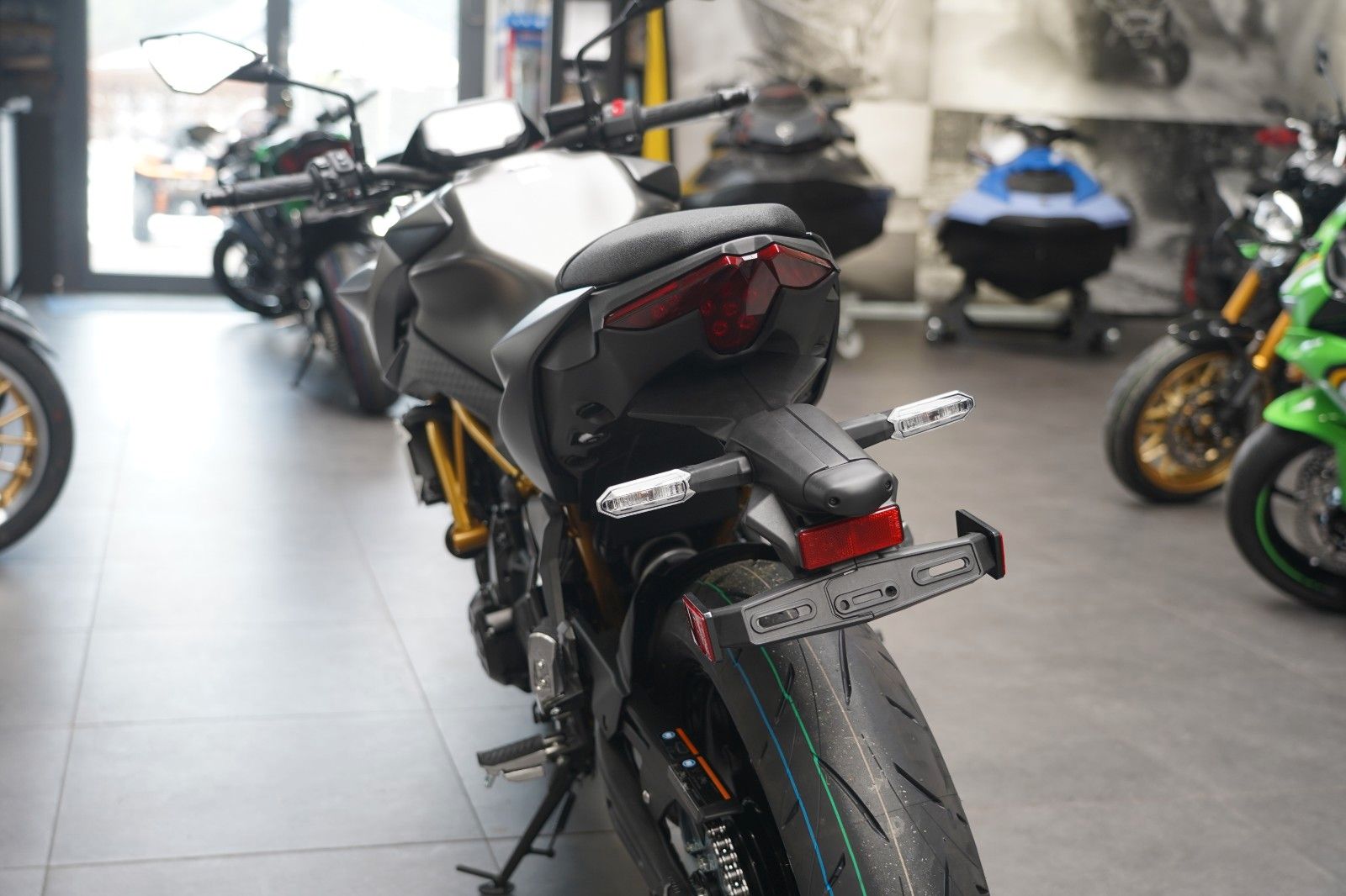 Fahrzeugabbildung Kawasaki Z650S Sport Model 2026  4 Jahre Garantie