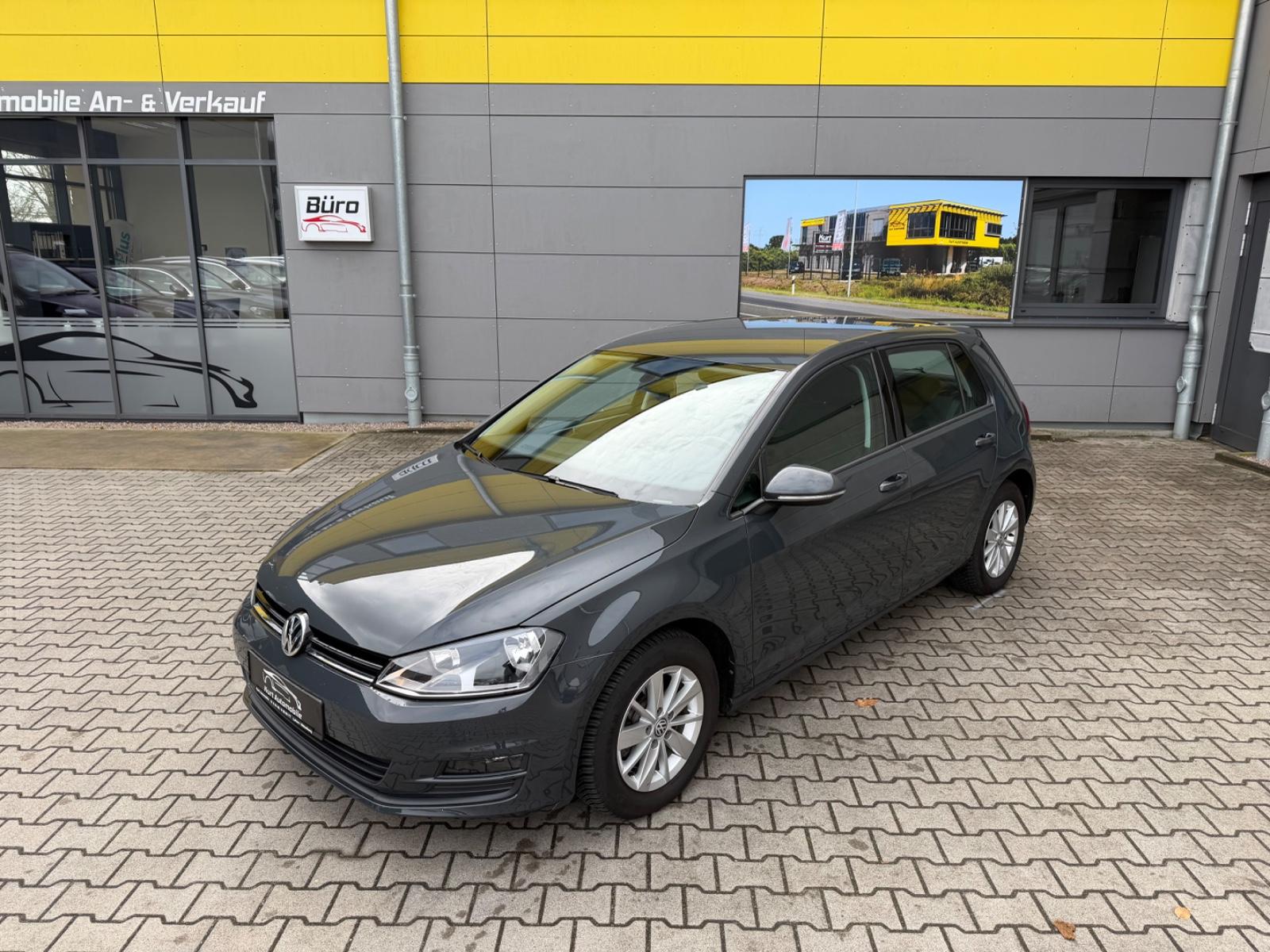 Volkswagen Golf VII Lim. Comfortline/AUTOMATIK/TEMPOMAT/