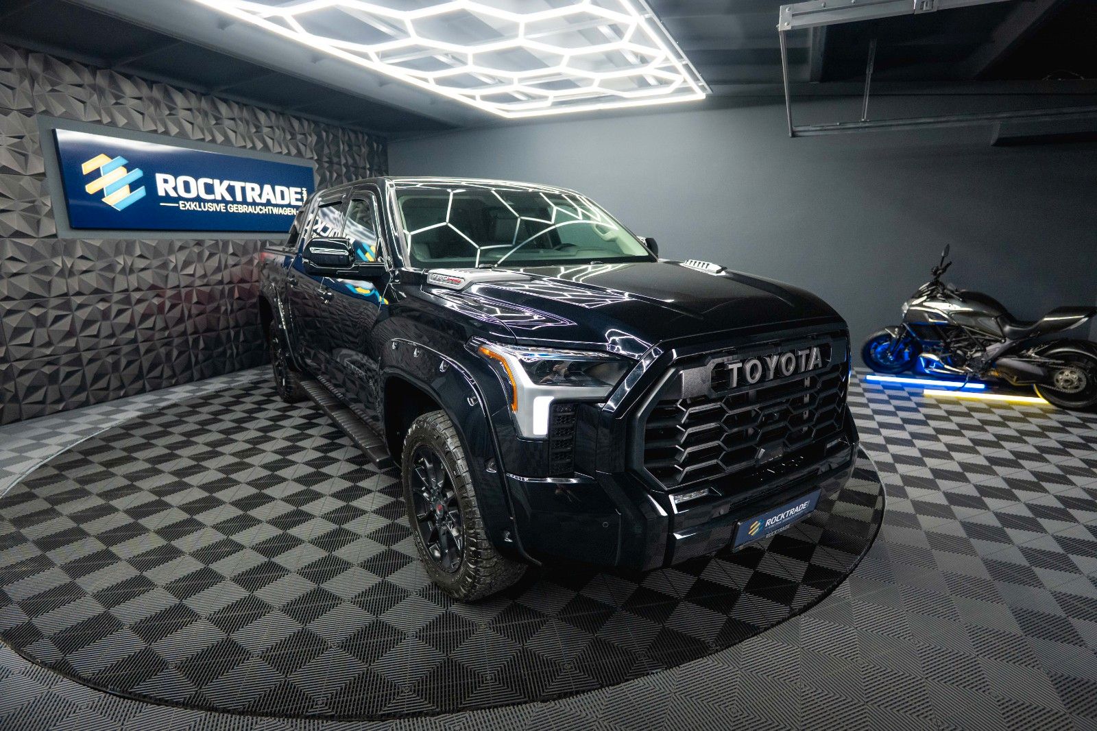 Fahrzeugabbildung Toyota Tundra 3.4L V6 4x4 TRD PRO Style *LED*ACC*19%*