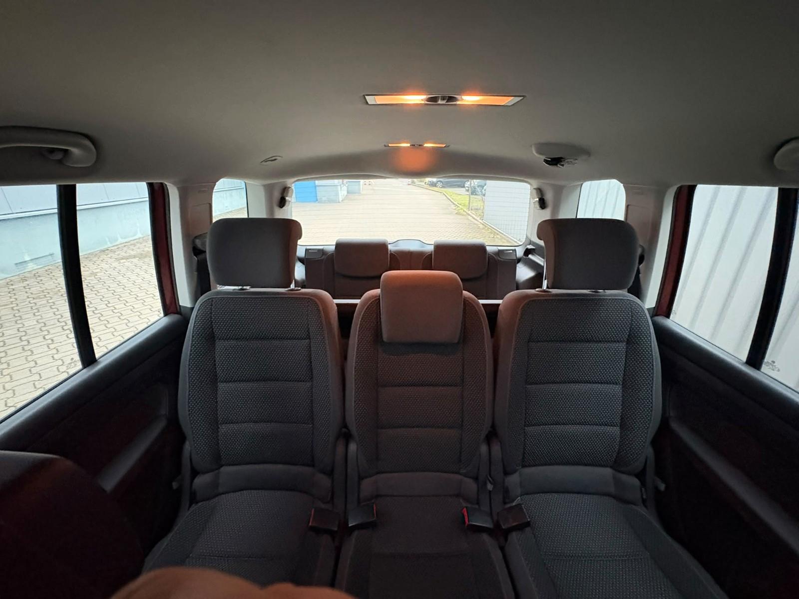 Volkswagen Touran 2014 — photo 12