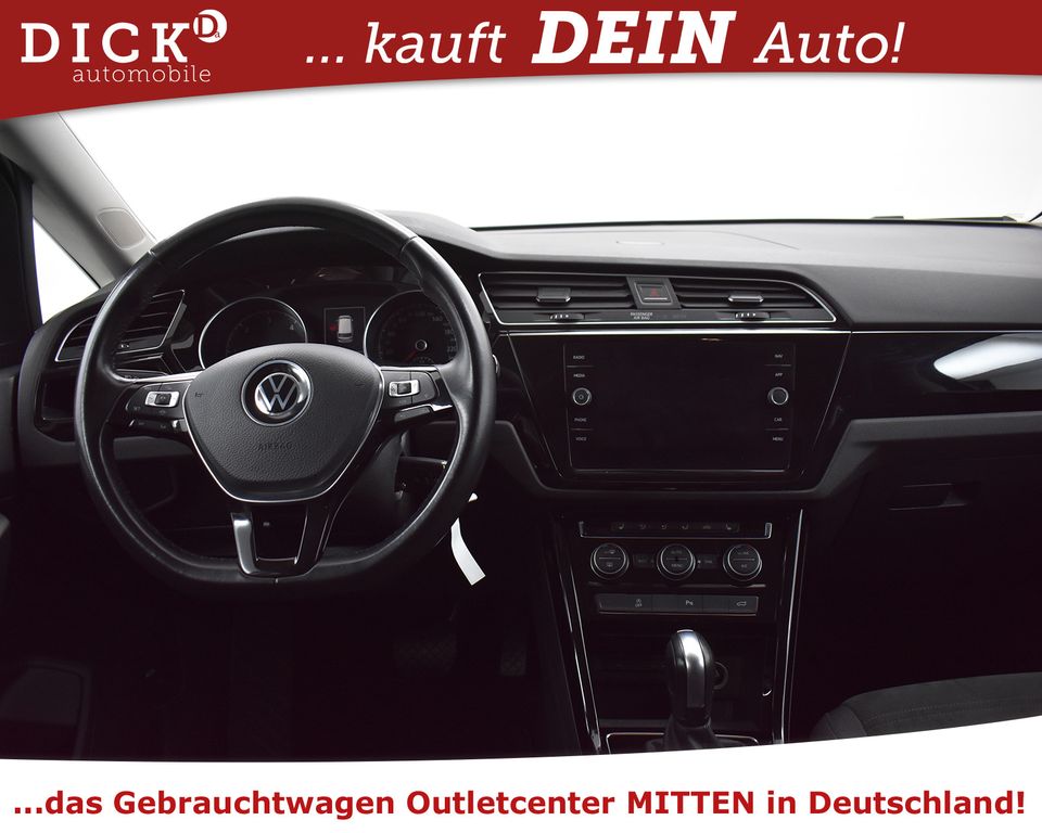 Volkswagen Touran 2.0d Highl NAV+LED+KAM+ACC+AHK+MASSAG+18"