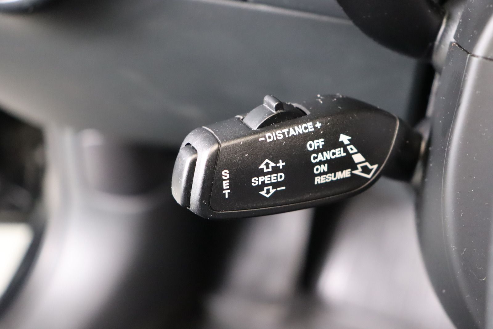Fahrzeugabbildung Audi A4 3.0 TDI S tronic * Xenon * Navi * el. Sitze