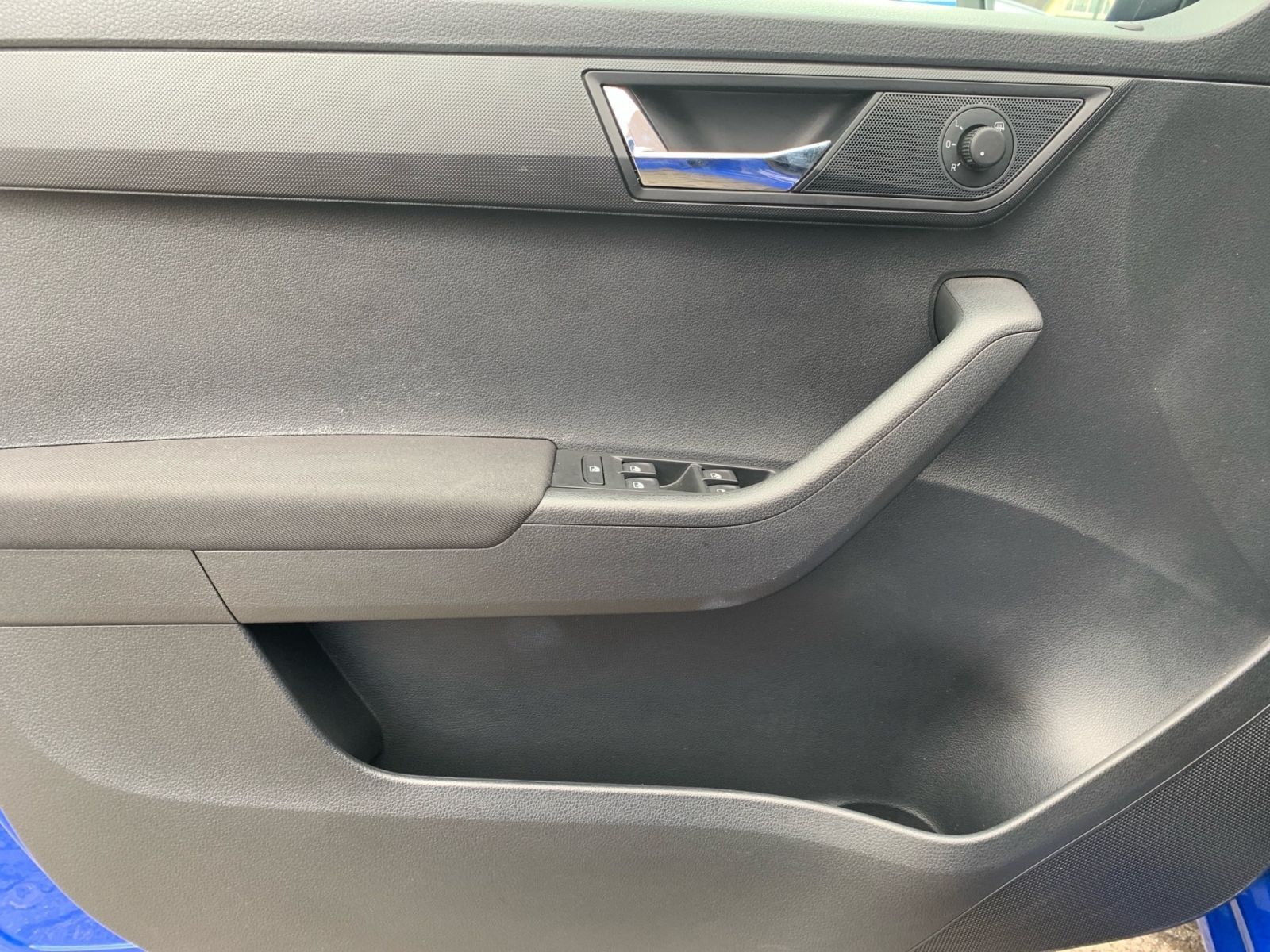 Fahrzeugabbildung SKODA Fabia 1.0 TSI Drive 125 Best of OPF Navi Glasdac