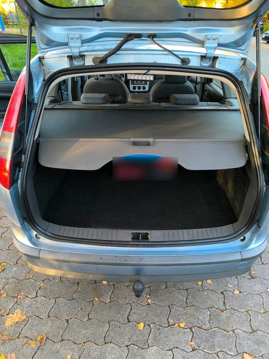 Ford Focus 2006 — photo 8