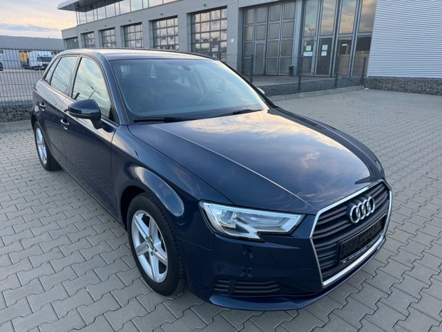 Audi A3 1,6 TDI Sportback basis Xenon Navi