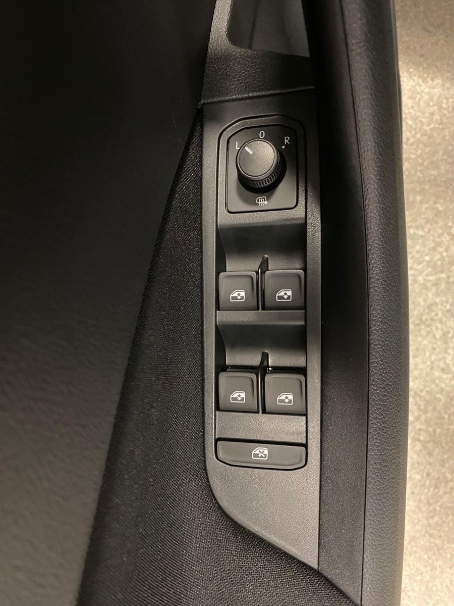 Fahrzeugabbildung SKODA Scala 1.0 TSI Selection APP+KLIMA+RFK+SITZHEIZ++
