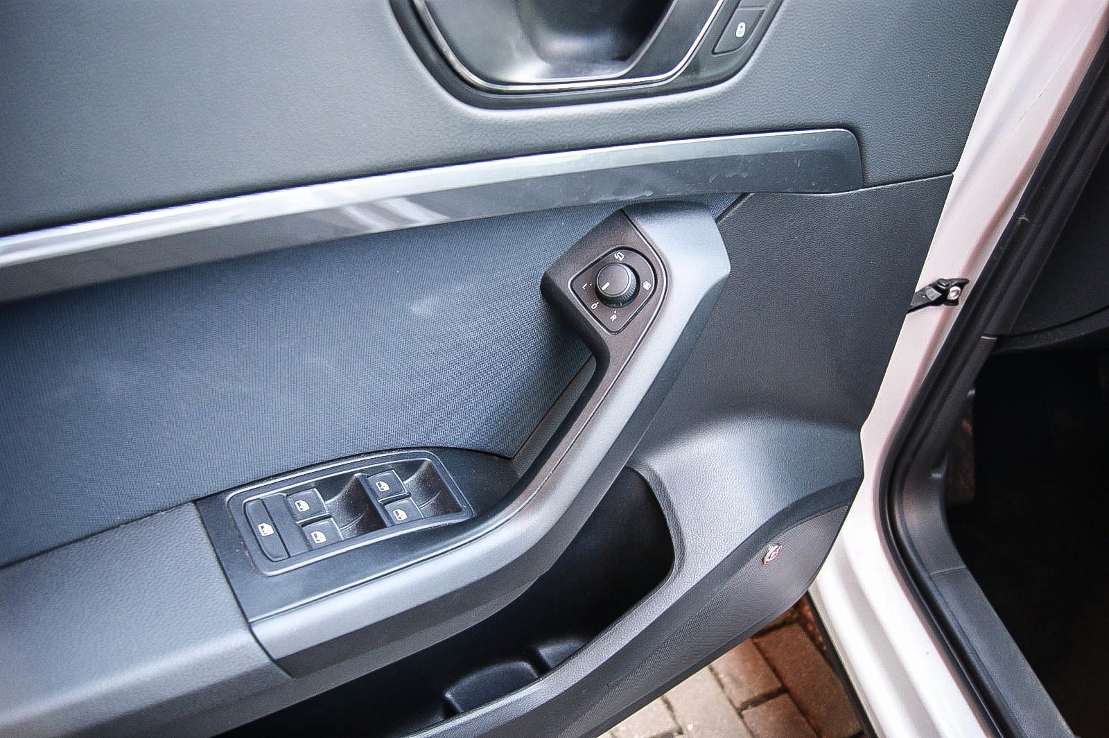 Fahrzeugabbildung SEAT Ateca 2.0 TDI DSG Style VIRTUAL BUSINESS ANHKZGV