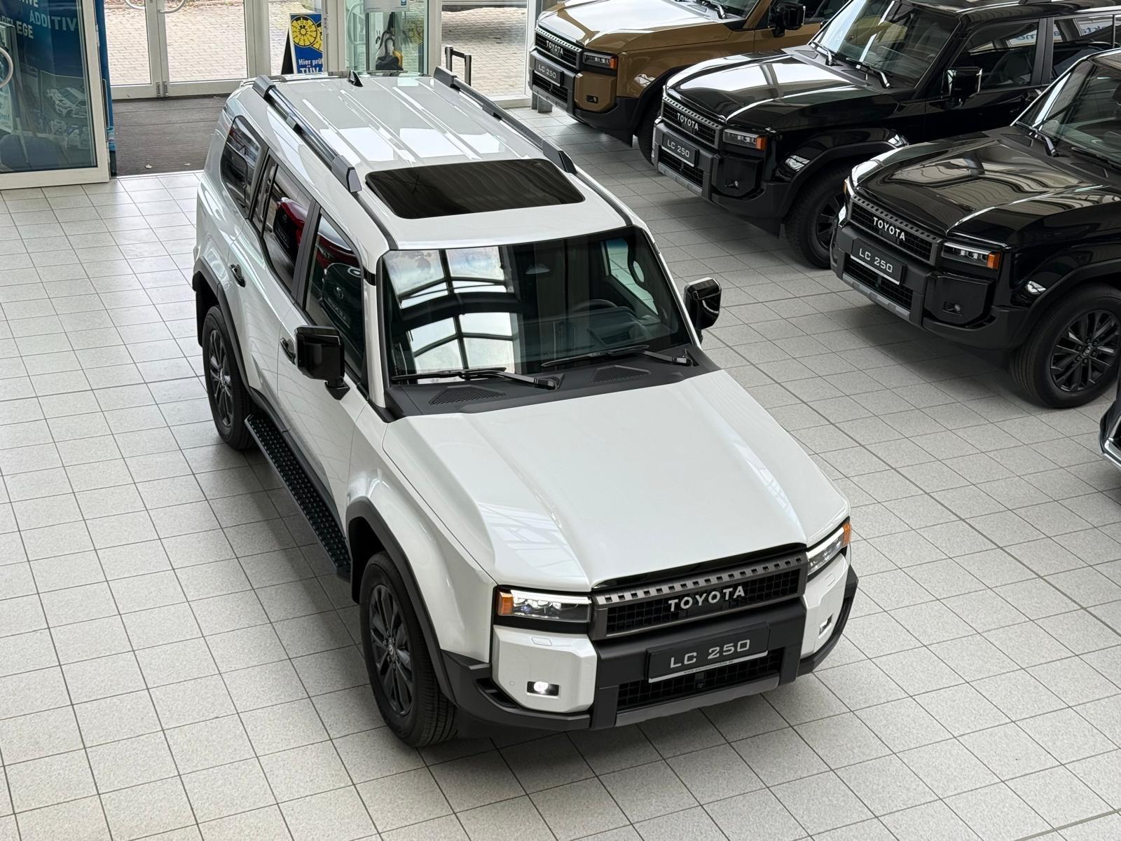 Toyota Land Cruiser LC 250 – LOUNGE-MILD HYBRID-HEAD UP-GLASSCHIEBED