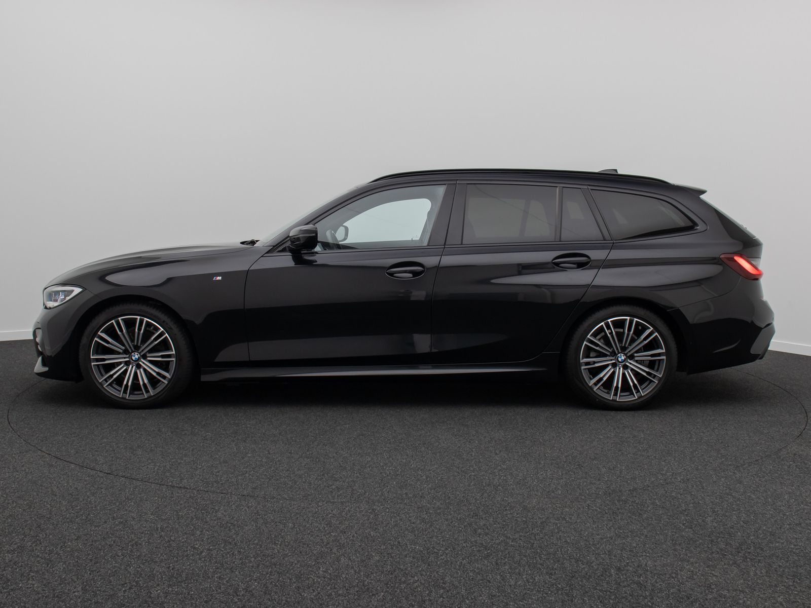 Fahrzeugabbildung BMW 320d M Sport Panorama DAB Laser HiFi Komfort