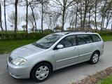 Toyota Corolla Combi 1.6 Sol Automatik sol - Toyota Corolla: Combi