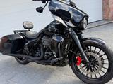 Harley-Davidson CVO Street Glide  Einzelstück m - Harley-Davidson Motorräder in Hamburg