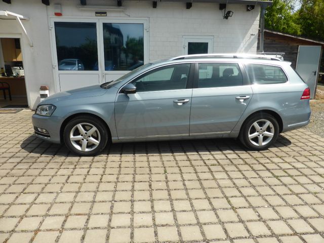 Volkswagen Passat  Panoramadach  NAVI  SHZ  ALU