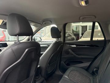 BMW X1 - 10