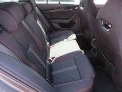 SKODA Octavia Combi 2.0 TDI RS Columbus Traveller Ahk SKODA Octavia Combi 2.0 TDI RS Columbus Traveller Ahk