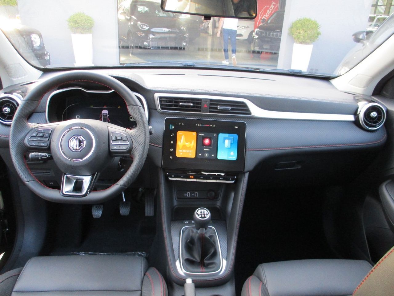 MG ZS