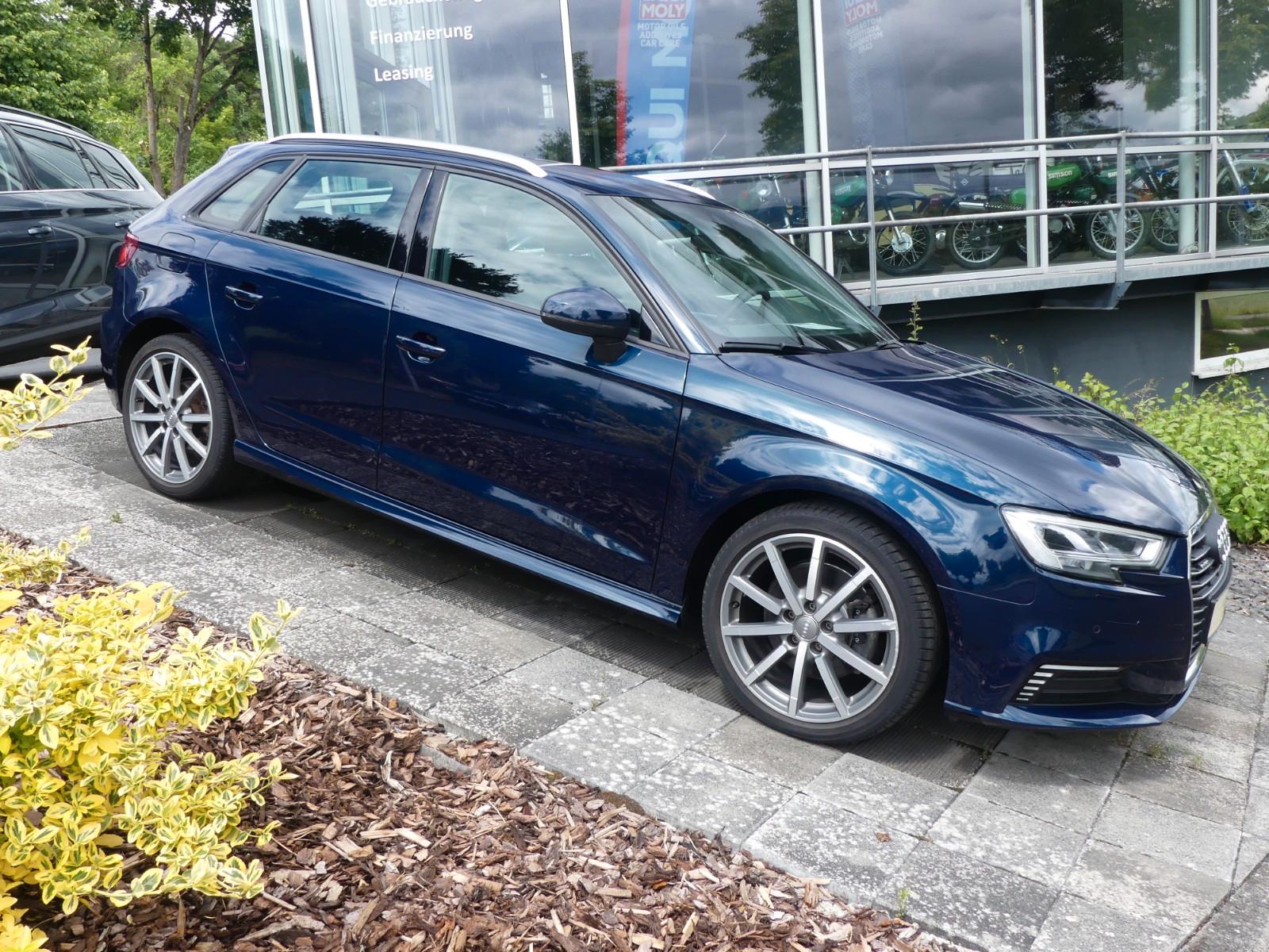 Audi A3 Sportback 40 e-tron sport, Navi, LED, Sitzhei