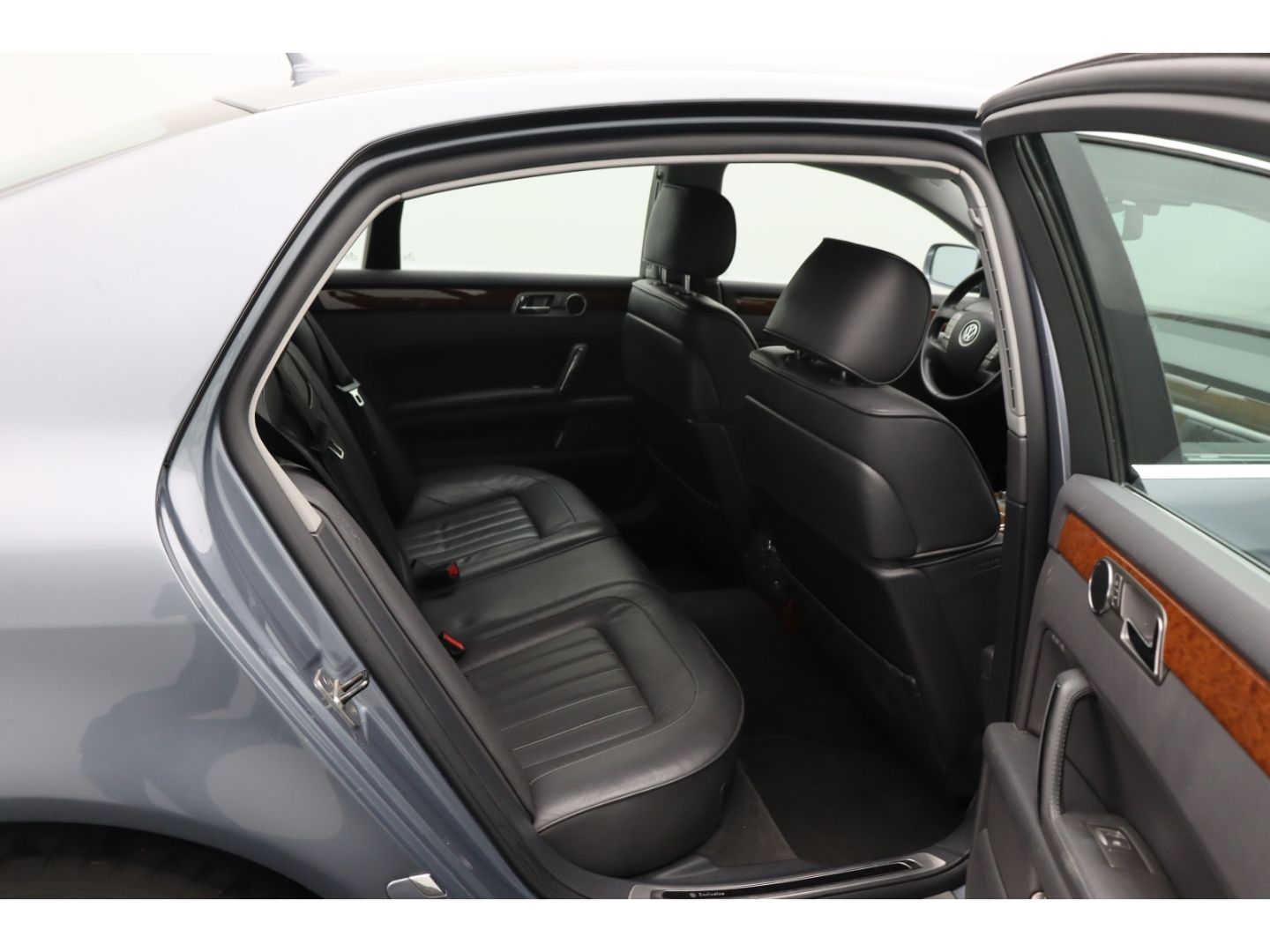 Fahrzeugabbildung Volkswagen Phaeton V6 TDI 4Motion ACC Pano Memory Leder