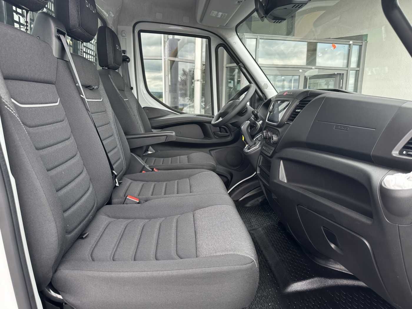 Fahrzeugabbildung Iveco Daily 35S16 A8 Pritsche *R3.450mm*AHK*Automatik*