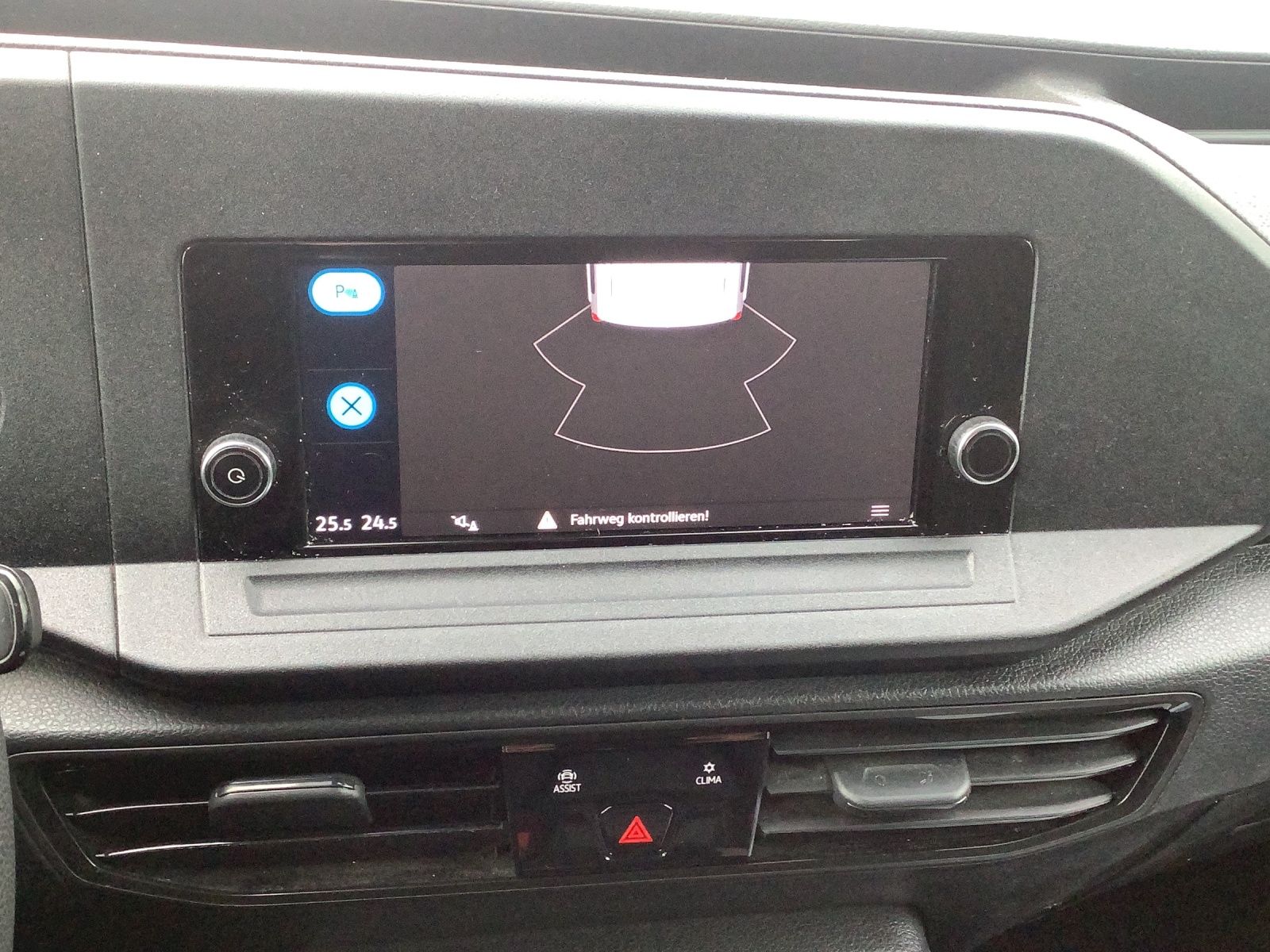 Fahrzeugabbildung Volkswagen Caddy Kombi TDI LED Climatronic GRA PDC