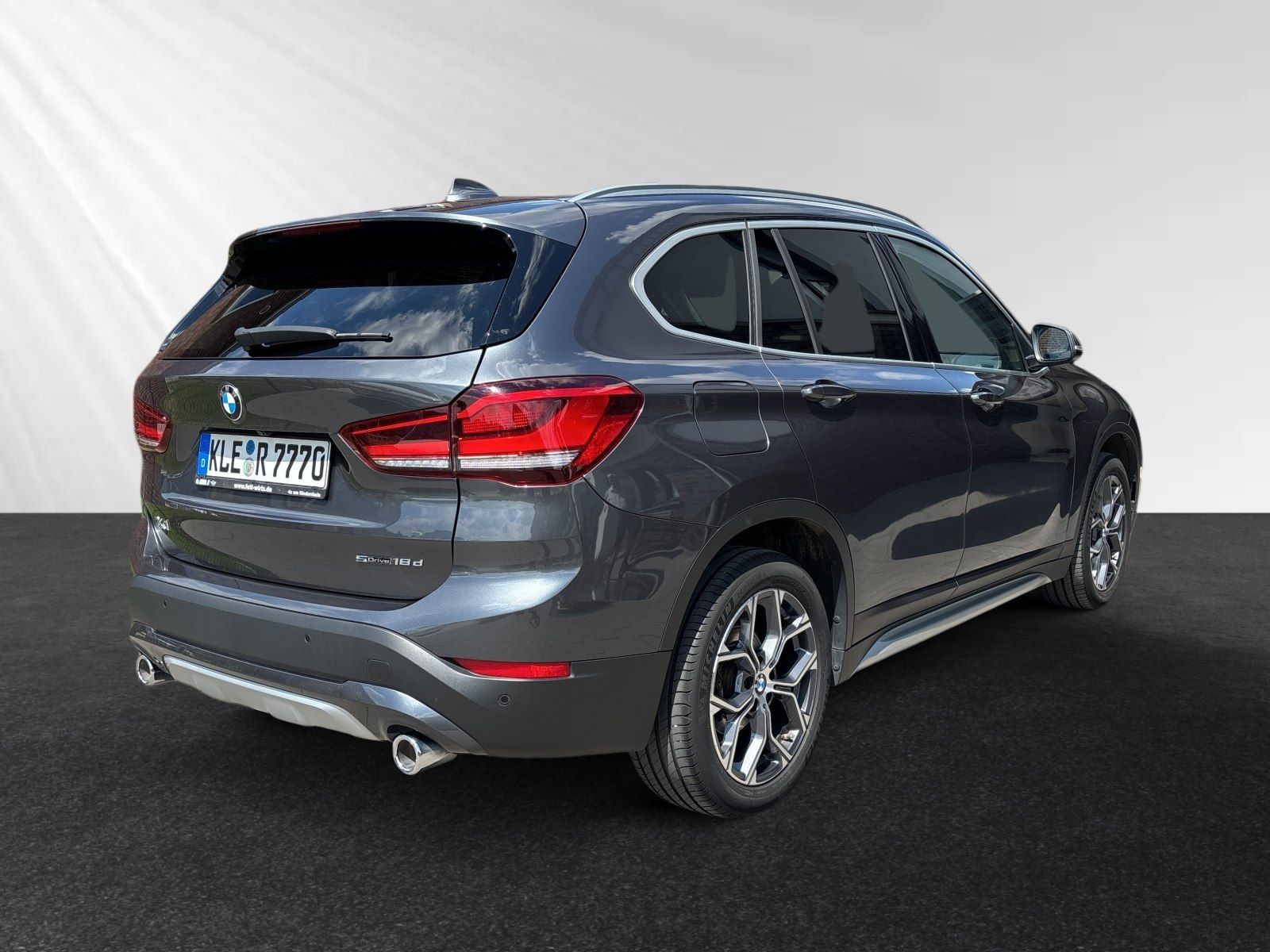 BMW X1 sDrive18d xLine Aut. AHK RKamera Memory LED foto 3